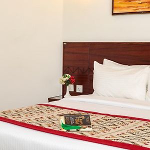Standard Zimmer mit Kingsize-Bett
